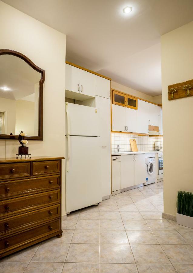 Classy 2 Bedroom Apartment Near Acropolis & Metro Athen Exterior foto