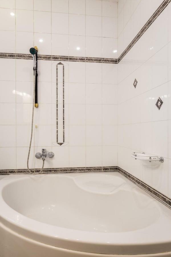 Classy 2 Bedroom Apartment Near Acropolis & Metro Athen Exterior foto