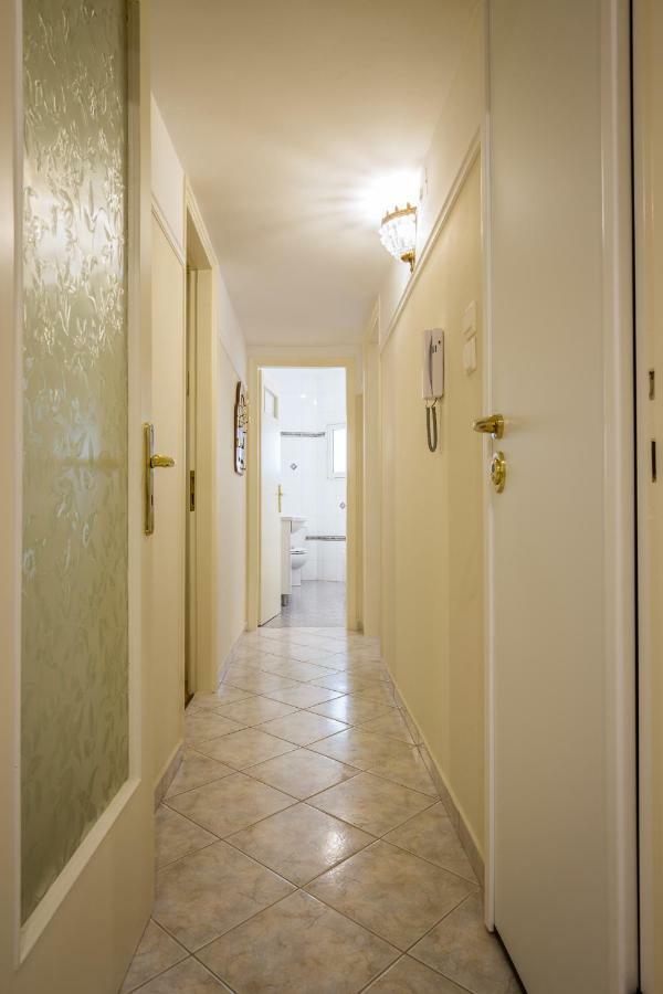 Classy 2 Bedroom Apartment Near Acropolis & Metro Athen Exterior foto
