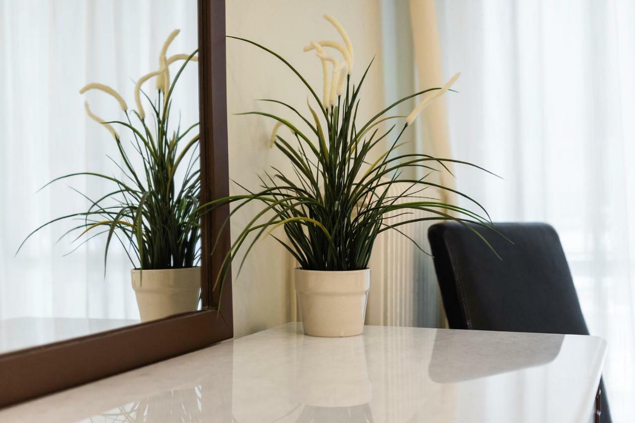 Classy 2 Bedroom Apartment Near Acropolis & Metro Athen Exterior foto